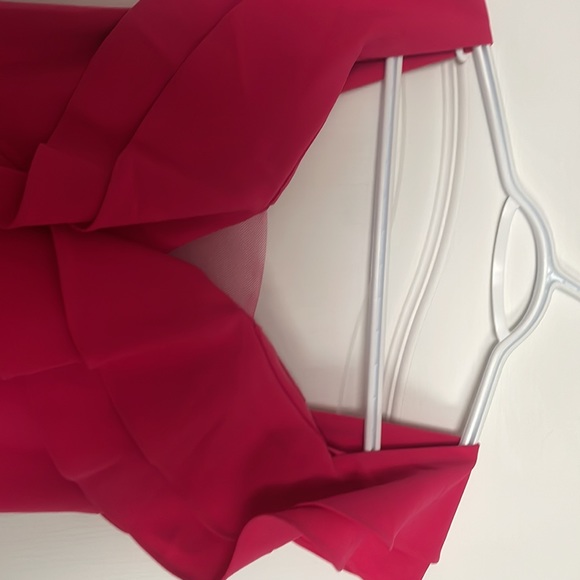 Fuchsia ruffle, Le chateau lined mini dress. Elegant and sassy size XS brand new - Picture 4 of 4